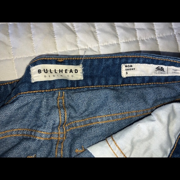 bullhead denim patched jean shorts - Picture 3 of 3